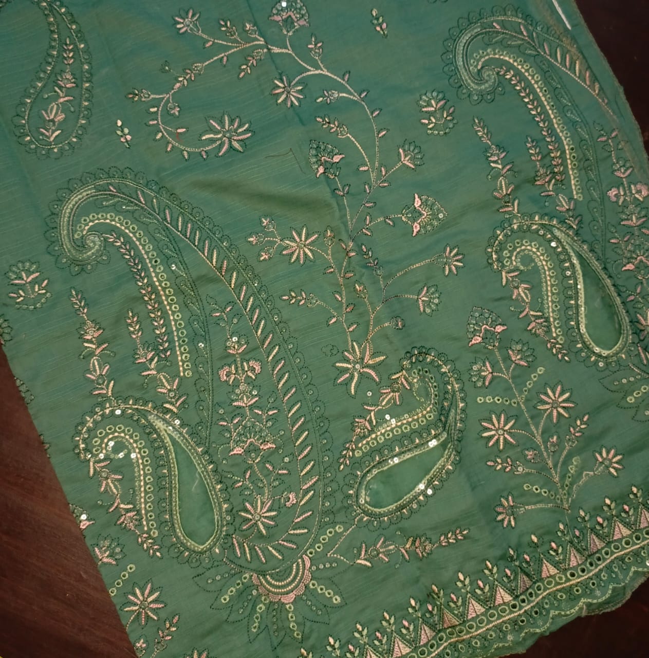 AIRJET DORIYA LAWNAPPLIQUE EMBORIDED SUIT UNSTITCHED