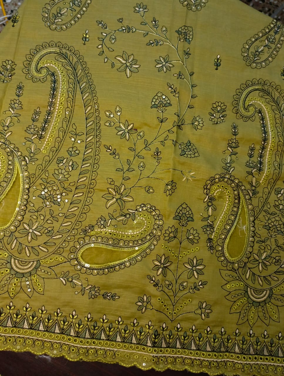 AIRJET DORIYA LAWNAPPLIQUE EMBORIDED SUIT